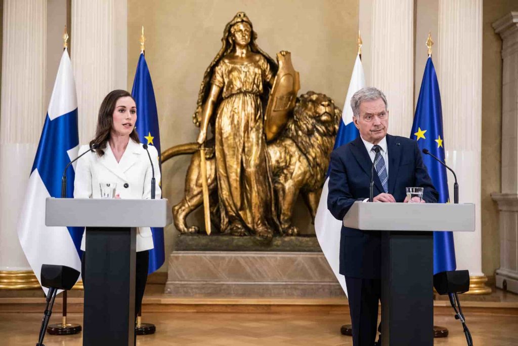 Sanna Marin and President Sauli Niinistö