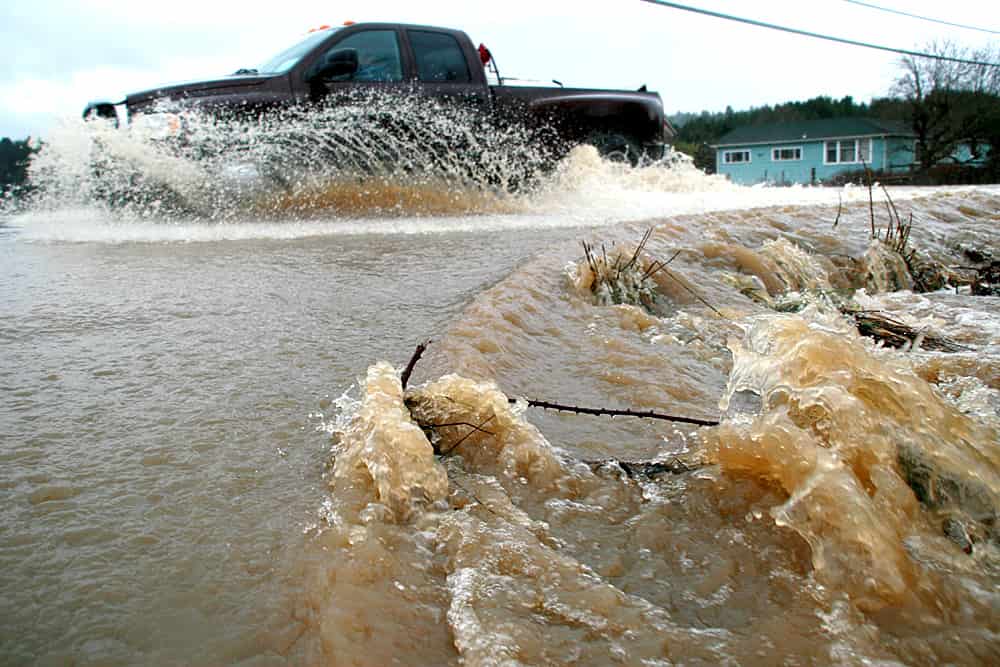 The Pineapple Express is an atmospheric-river pattern that carries warm, moisture-laden air from the central Pacific to the western United States, where it can unleash heavy rainfall and trigger rapid flooding. © CC BY 2.0
