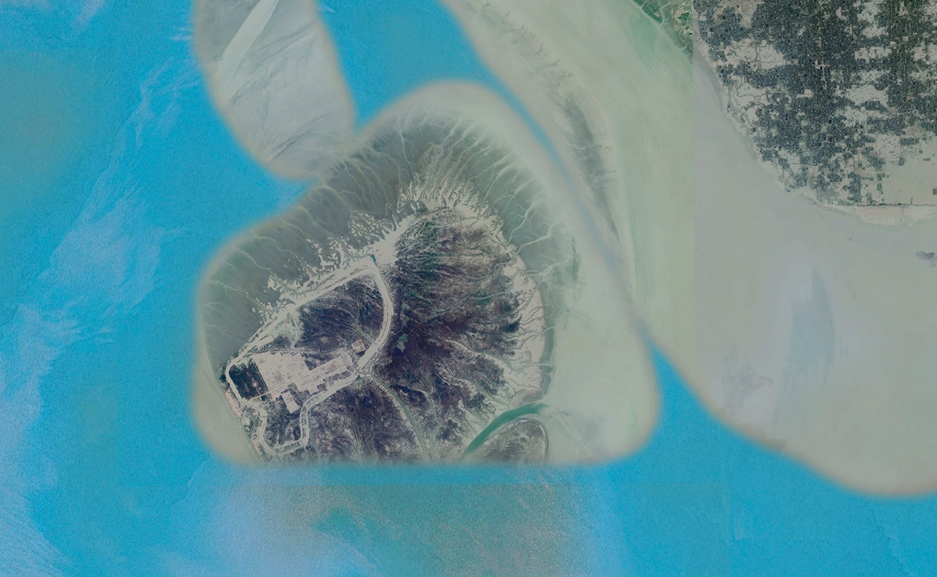 Cut off from the mainland and lacking basic services, refugees describe the island of Bhasan Char as ‘an island jail in the middle of the sea’. © CC BY-NC-ND 4.0