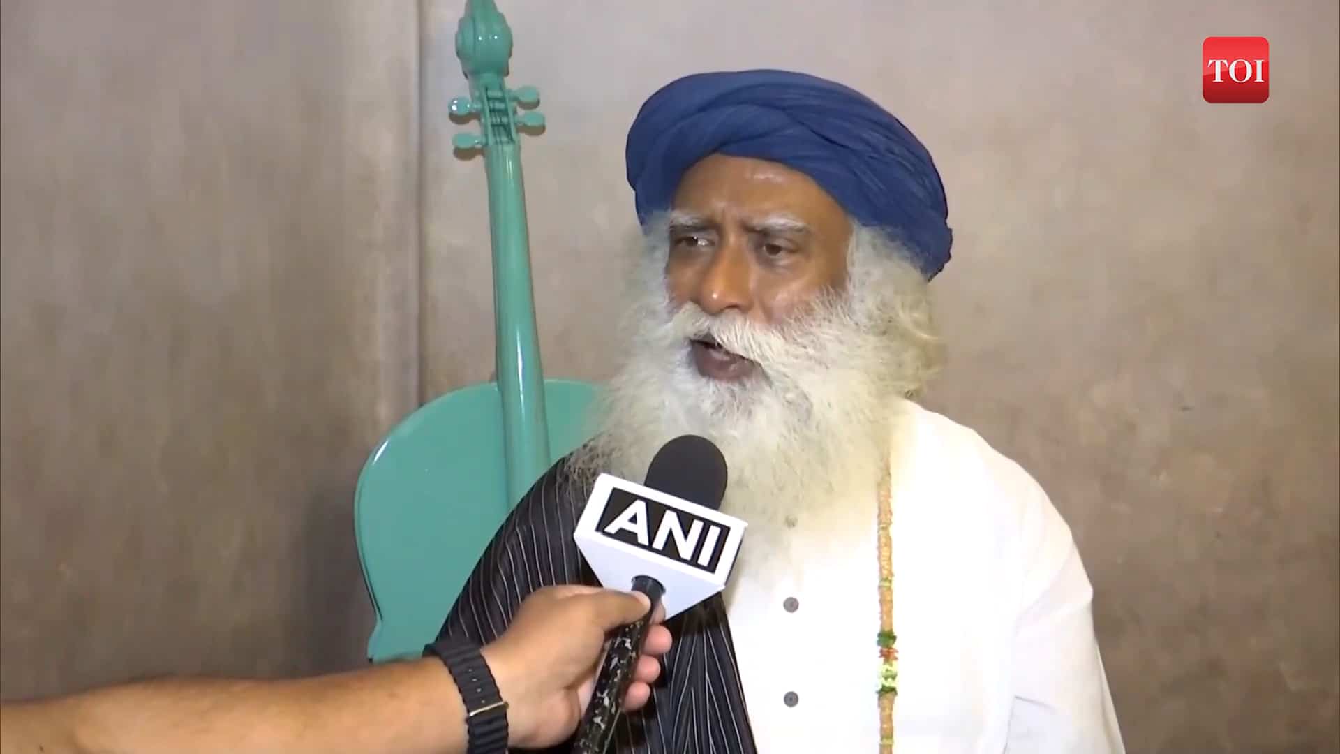 'I don't take sides in wars...' says Sadhguru on Israel's genocide of the Palestinians. Photo: screenshot of YouTube video